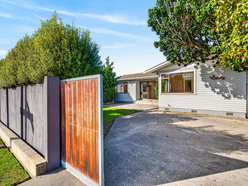102-harold-holt-avenue-pirimai