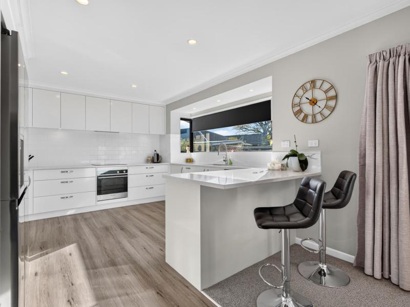 7-oak-view-place-greytown