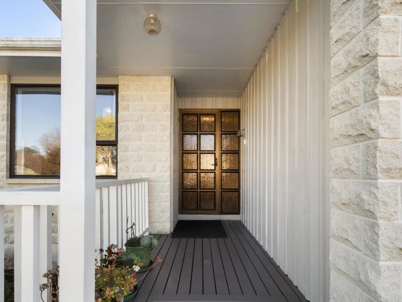 2-ascot-court-feilding