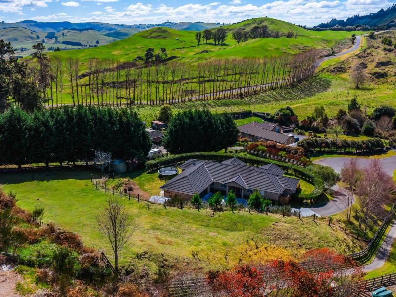 90-dalmore-way-acacia-bay
