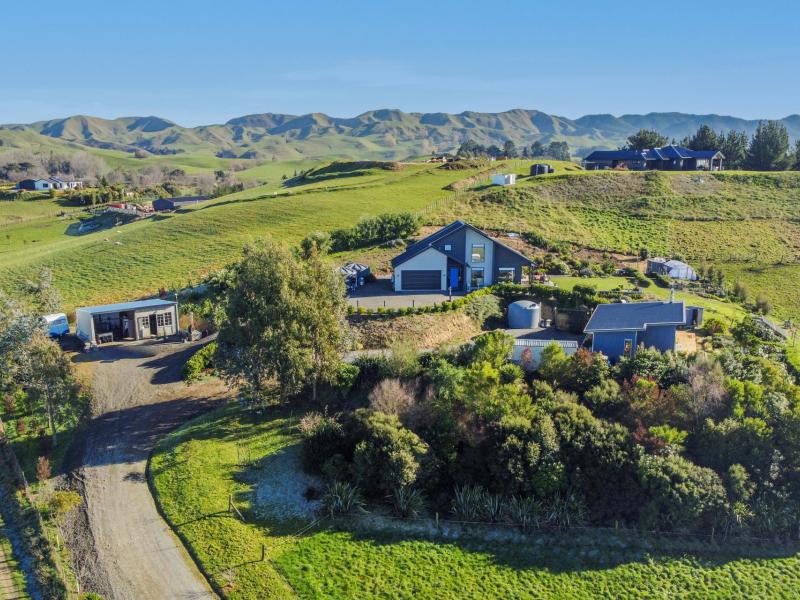 8-country-lane-waipawa