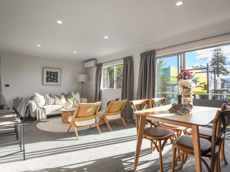 2/15-tarawera-road-lynmore