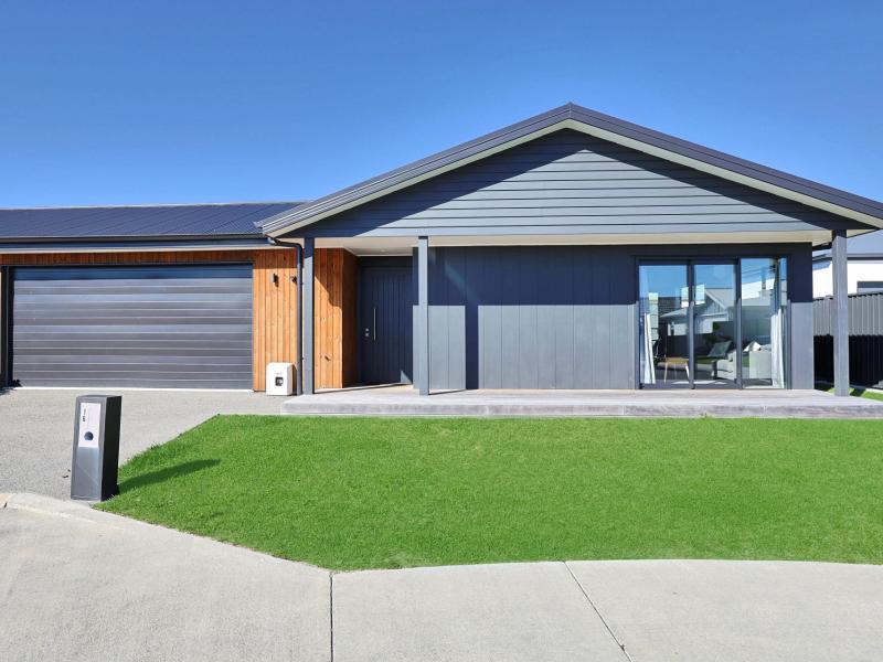 16-cassin-place-taradale