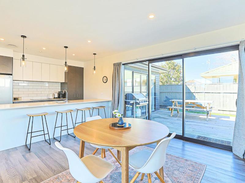 16-cassin-place-taradale