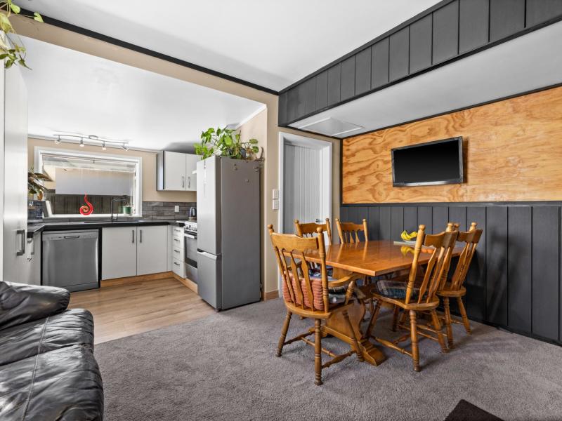 700-buller-street-akina