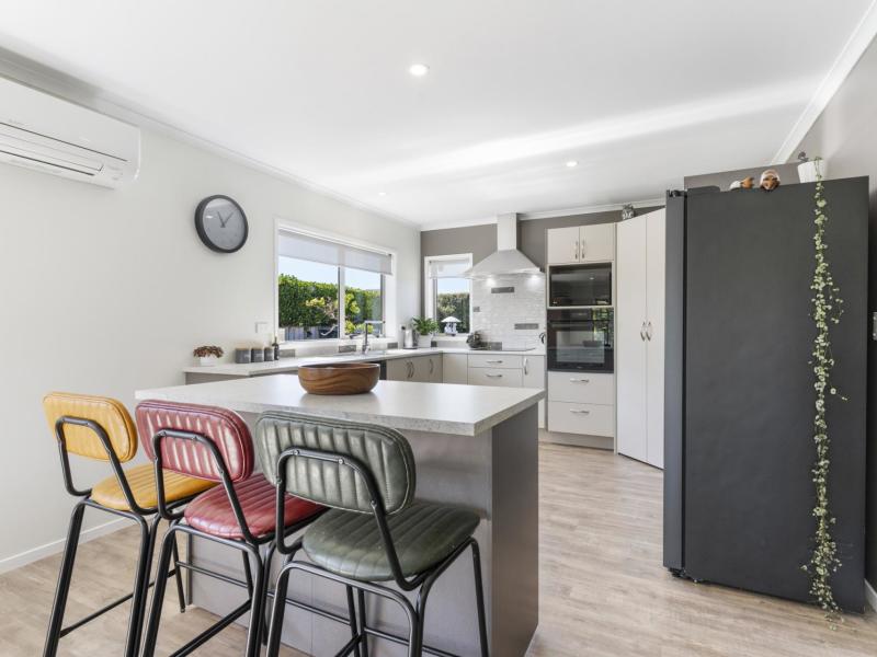 29-armstrong-avenue-carterton