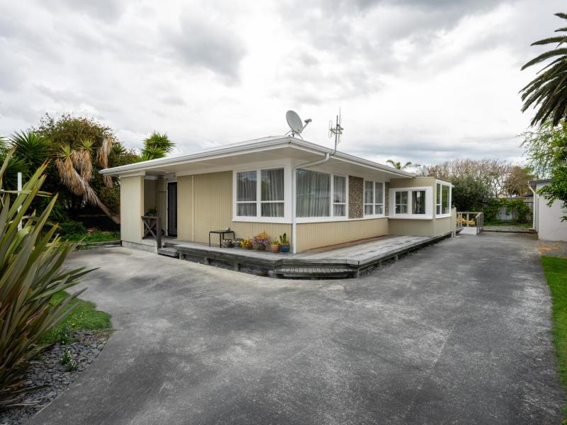 7-holden-avenue-haumoana