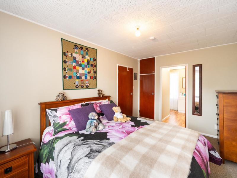 7-holden-avenue-haumoana