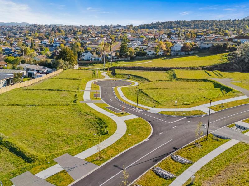 lot-32-and-33-saddleback-drive-richmond-heights