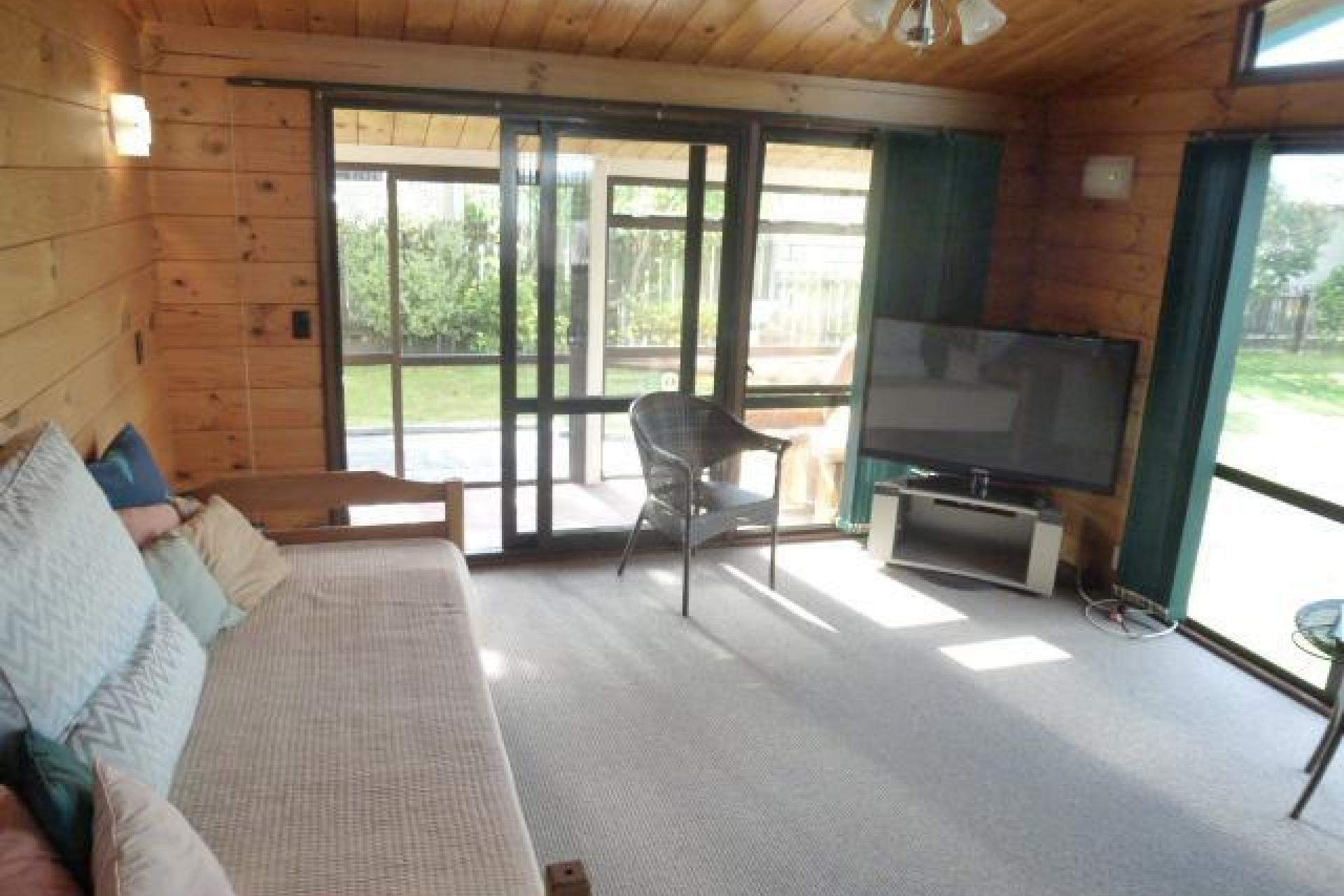 123 Kiwi Road, Whangamata