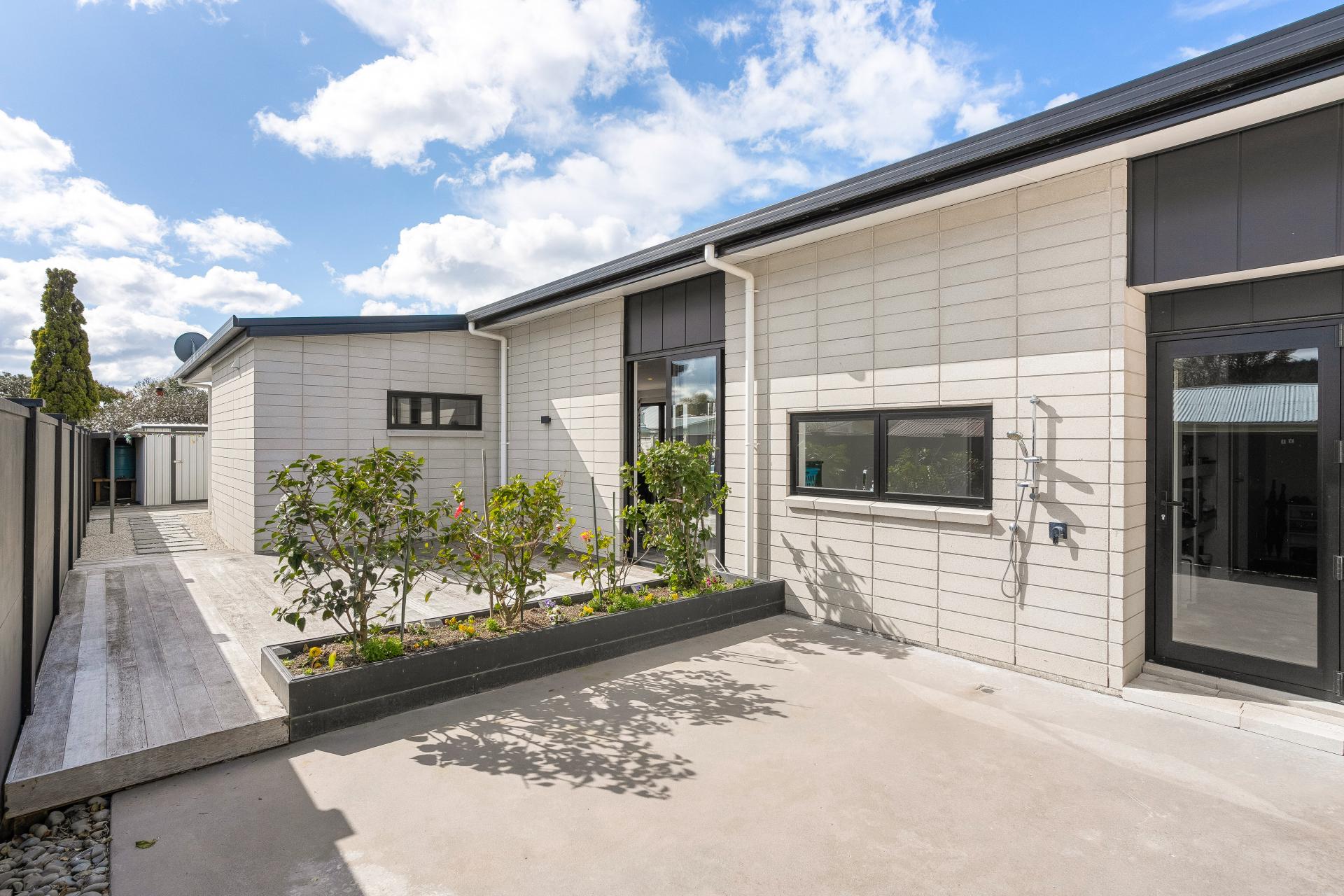 121 Charleston Avenue, Whangamata