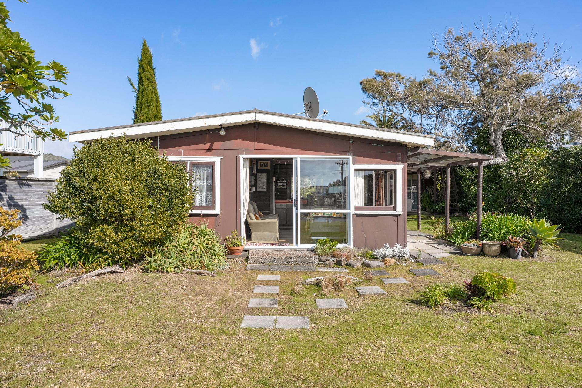 129 Pipi Road, Whangamata
