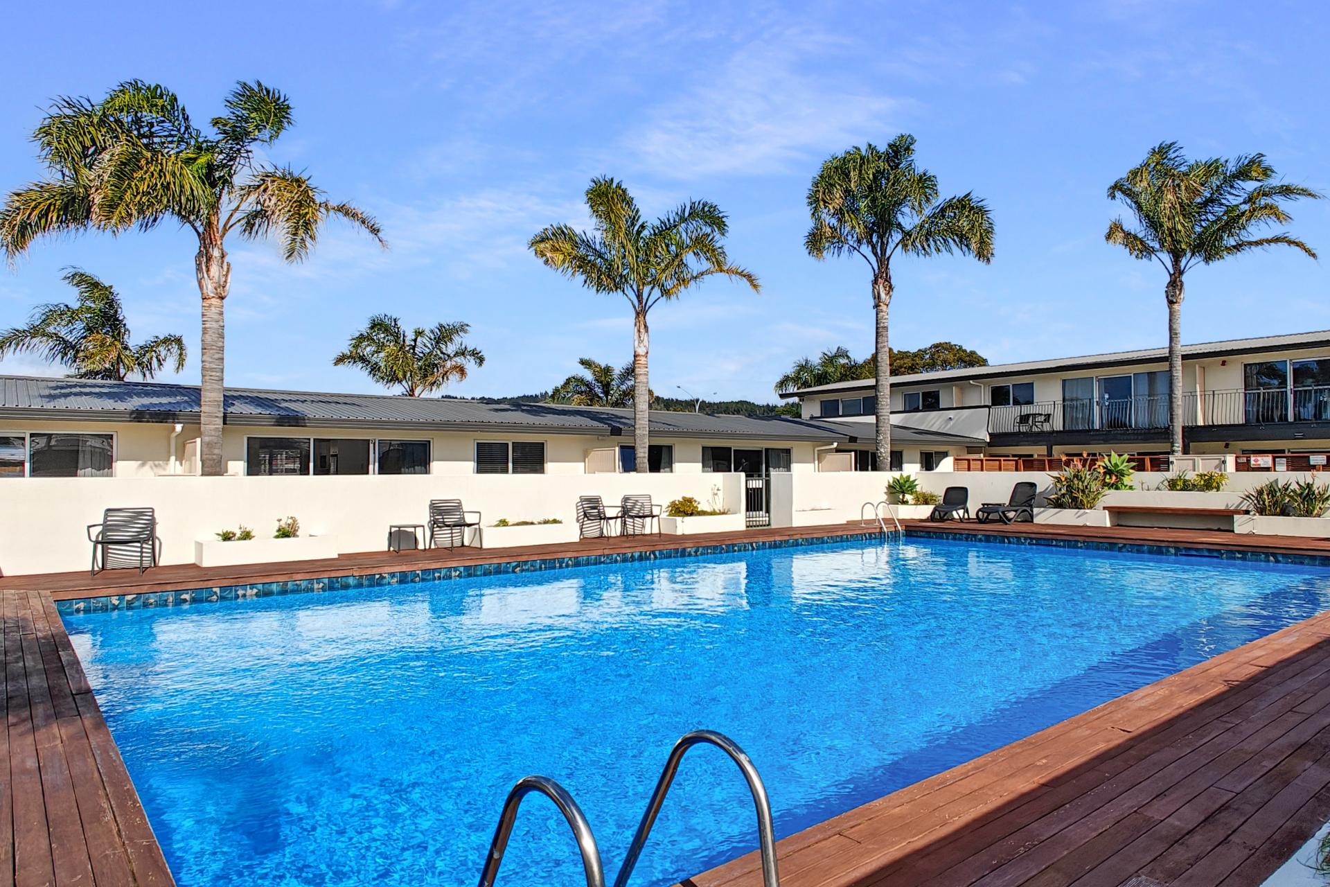 2/415 Port Road, Whangamata
