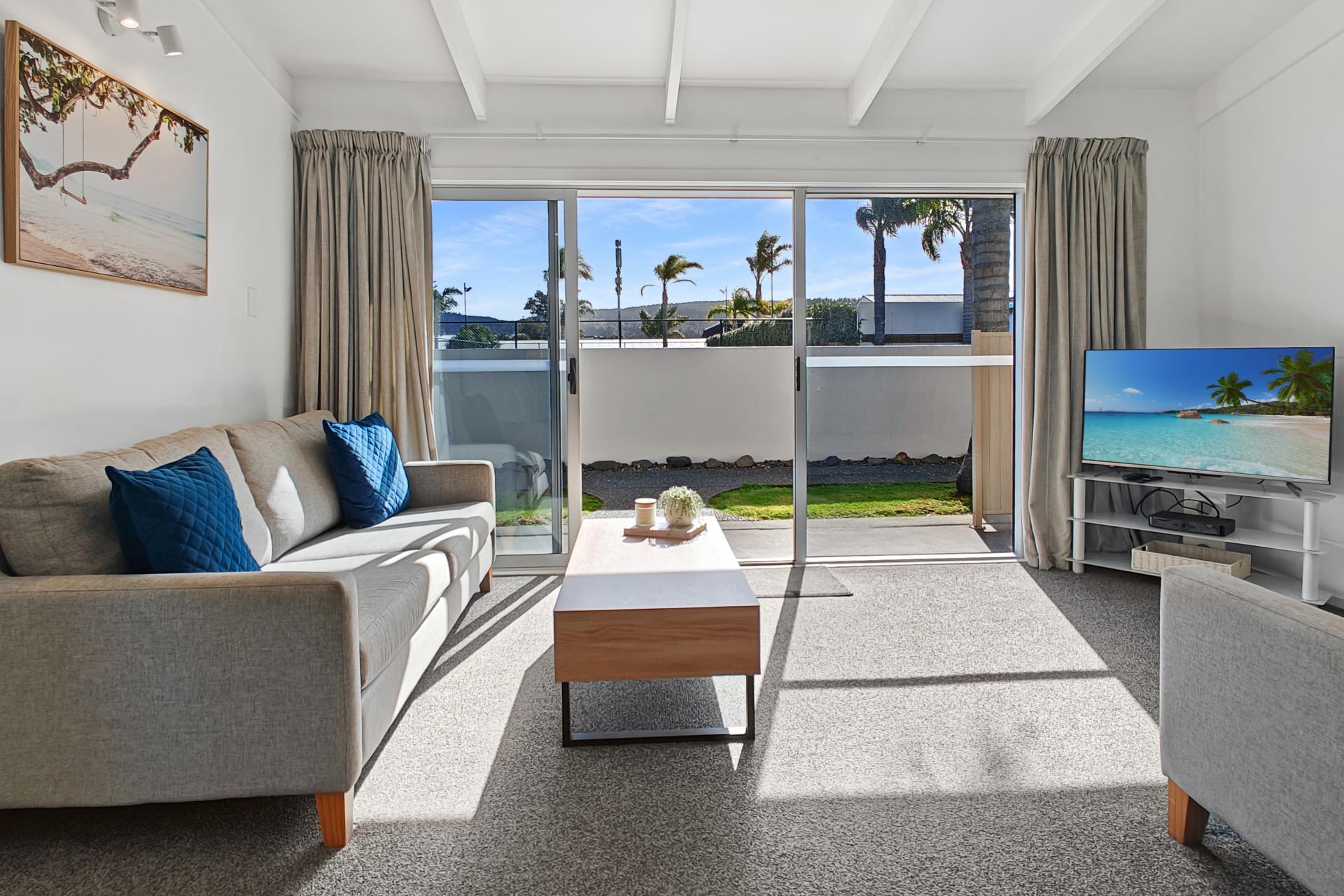 2/415 Port Road, Whangamata