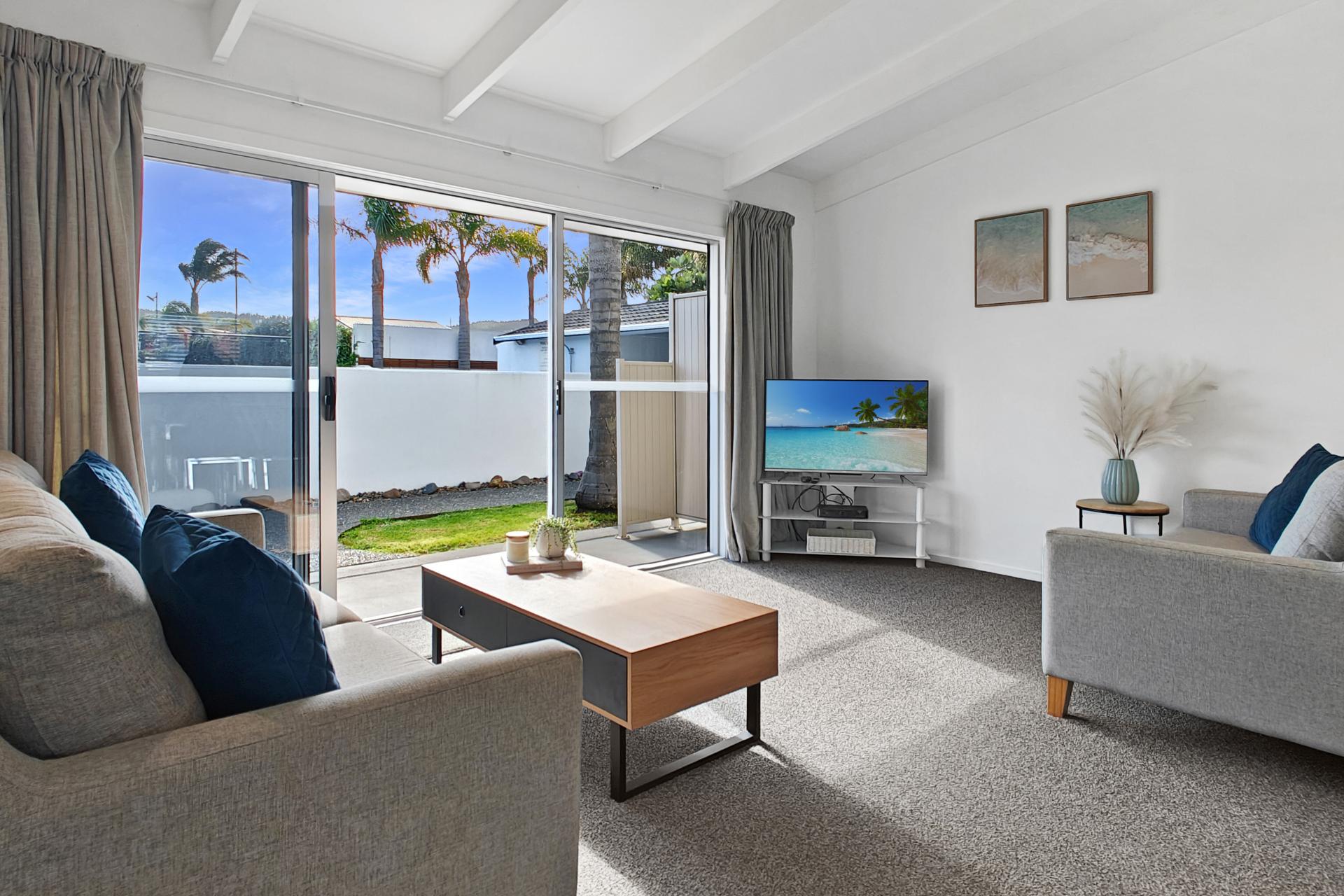 2/415 Port Road, Whangamata