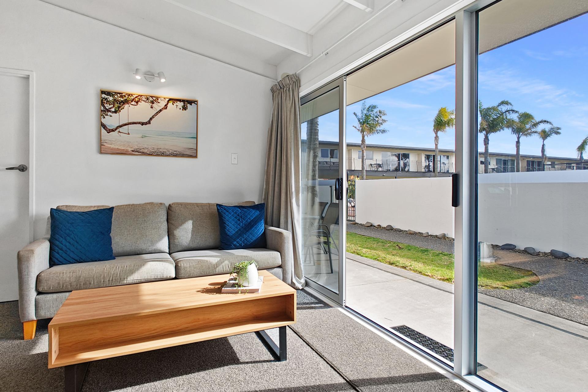2/415 Port Road, Whangamata