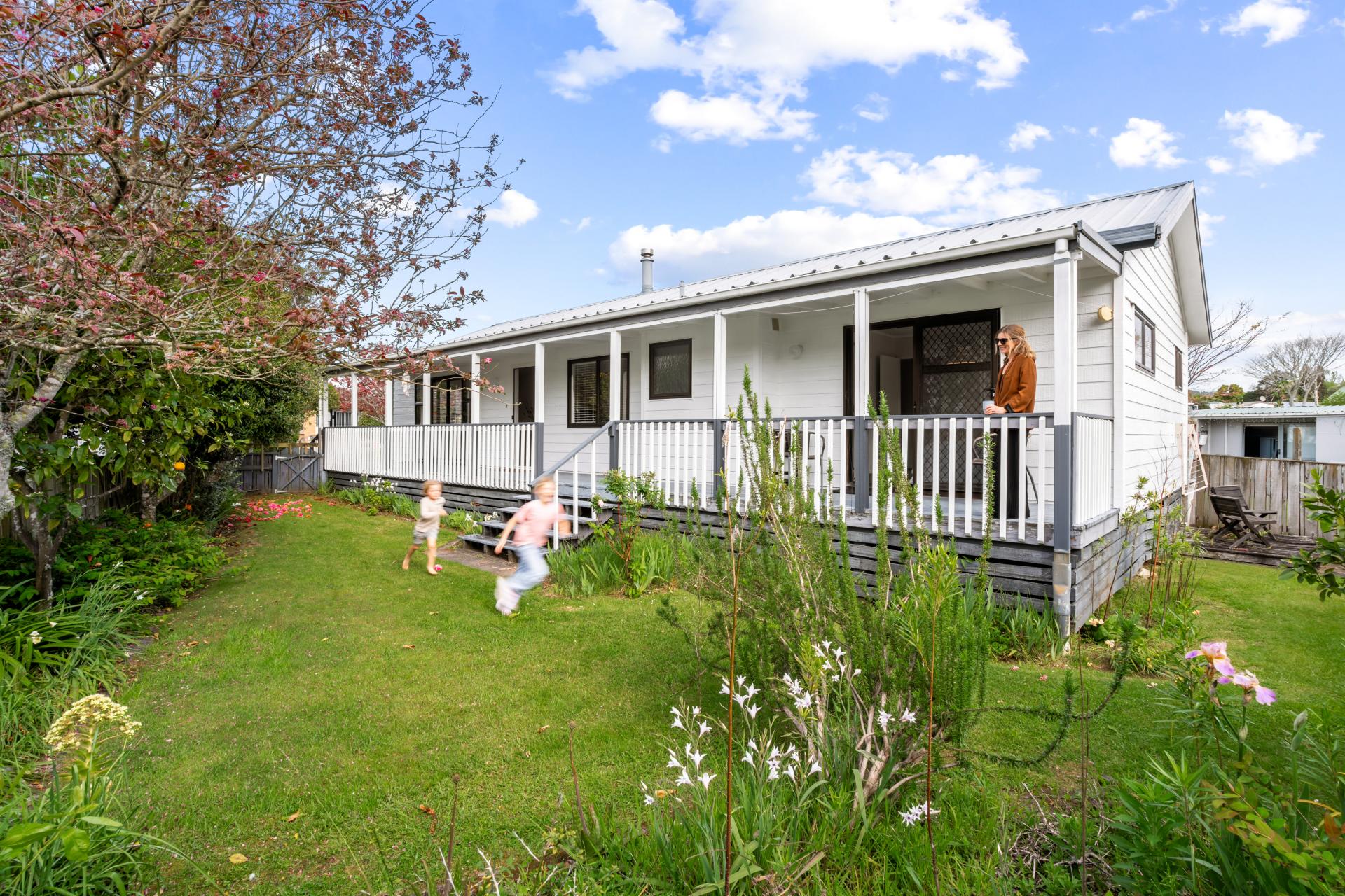 135 Everitt Crescent, Whangamata