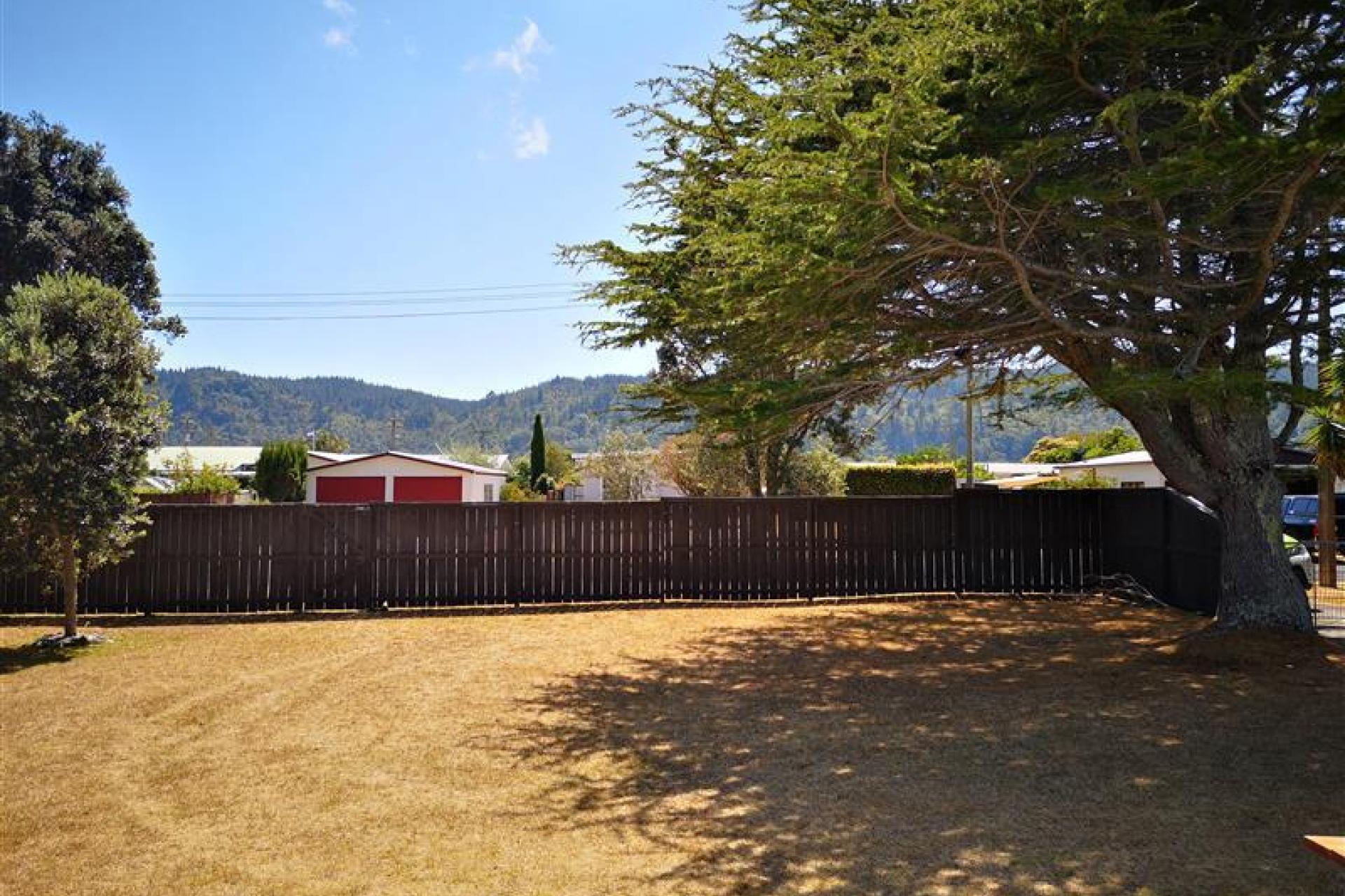 300 The Square, Whangamata