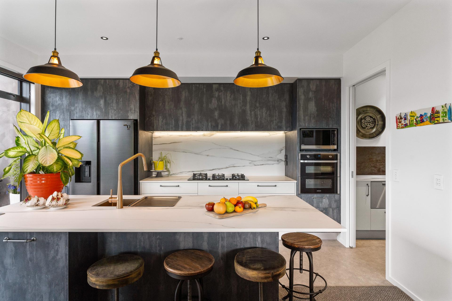 1 Rewarewa Rise, Whangamata