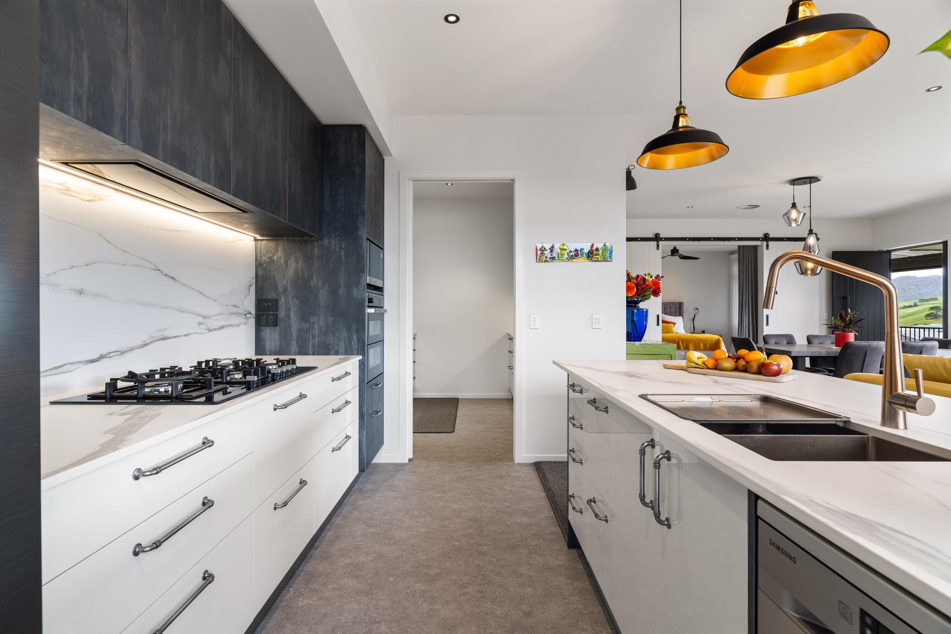 1 Rewarewa Rise, Whangamata