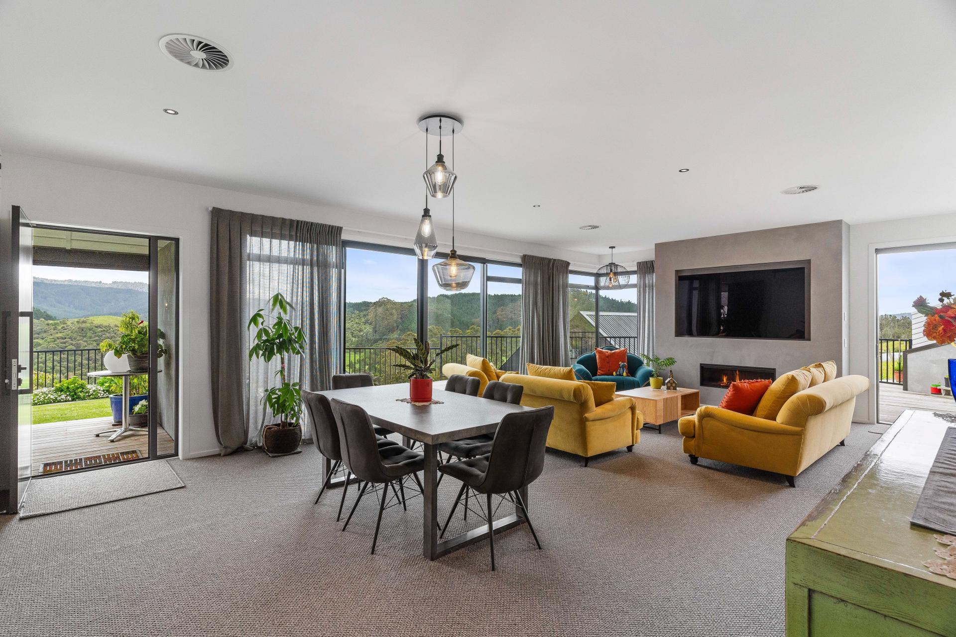 1 Rewarewa Rise, Whangamata