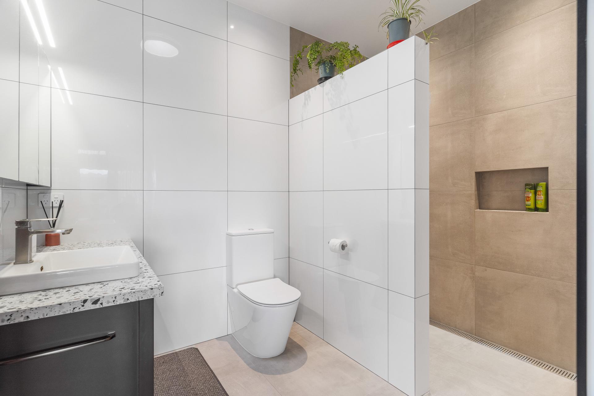 1 Rewarewa Rise, Whangamata