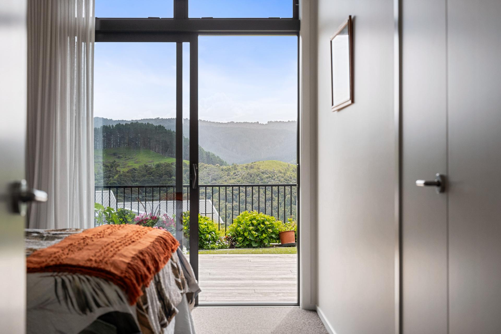 1 Rewarewa Rise, Whangamata