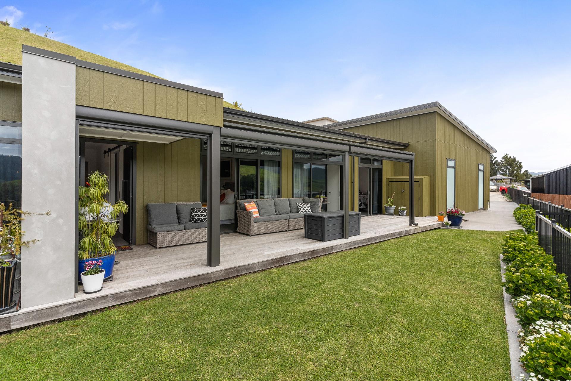 1 Rewarewa Rise, Whangamata