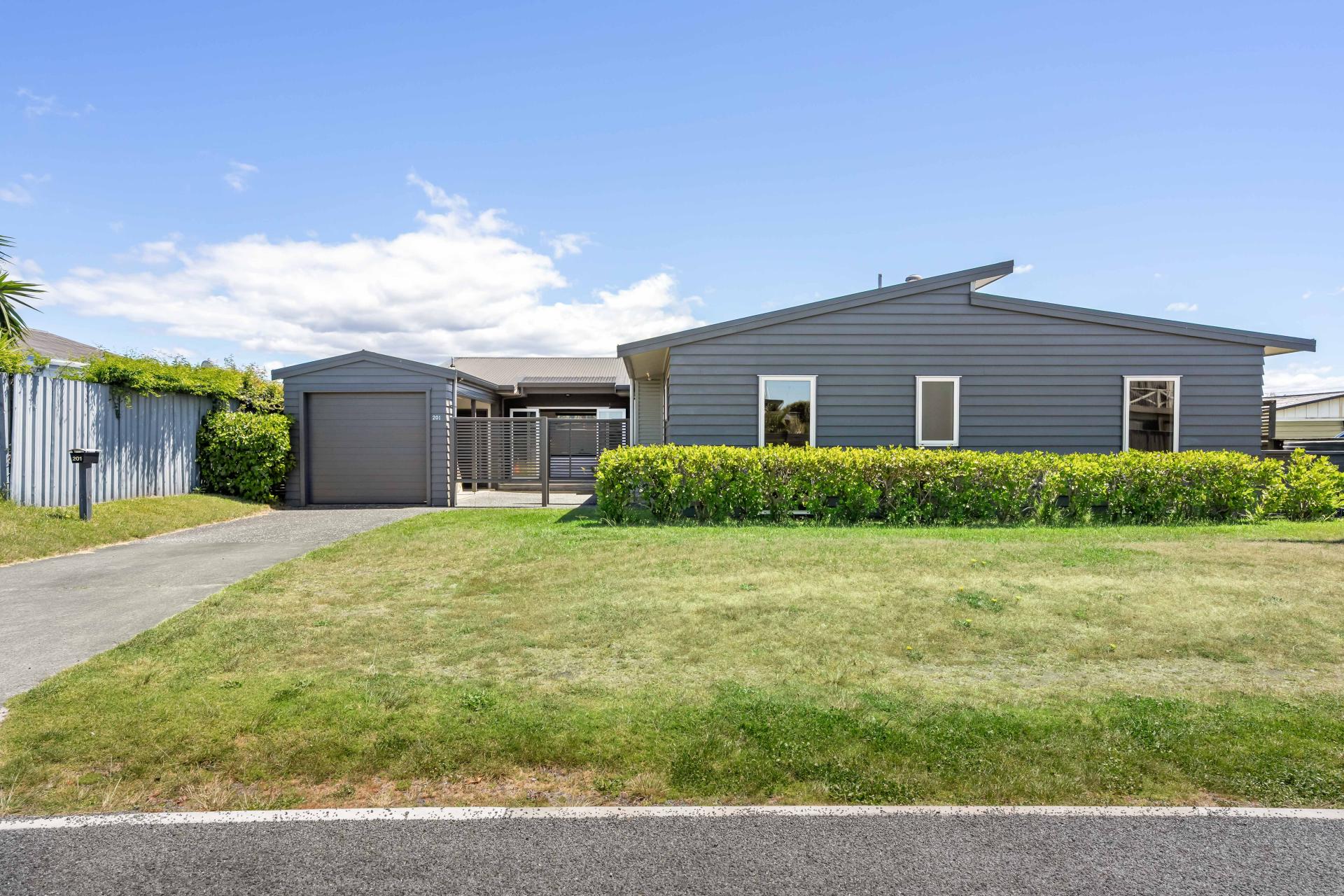 201 Rutherford Road, Whangamata