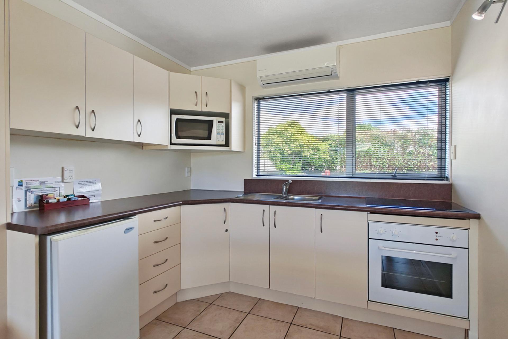 9/415 Port Road, Whangamata