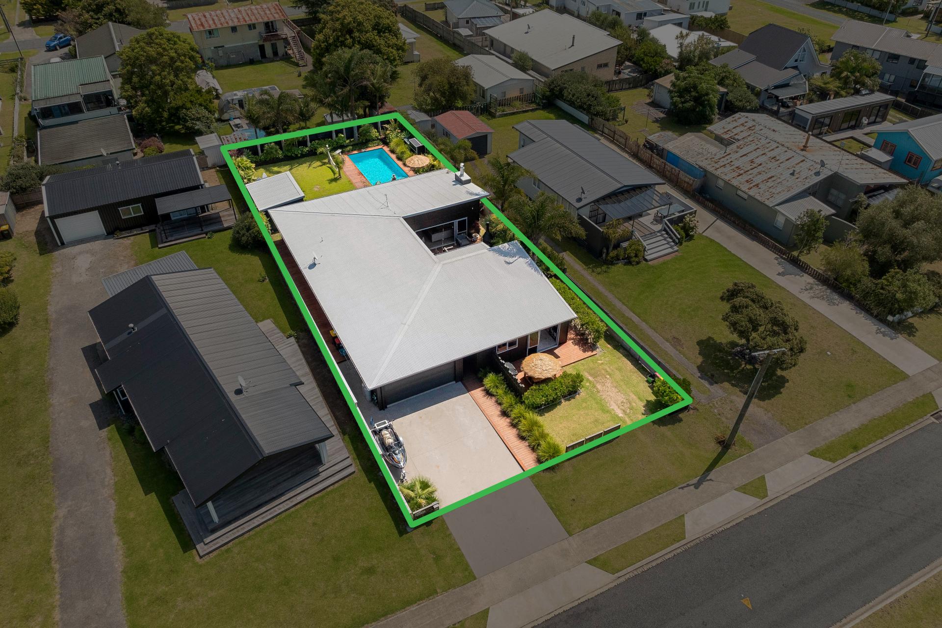 209 Kiwi Road, Whangamata