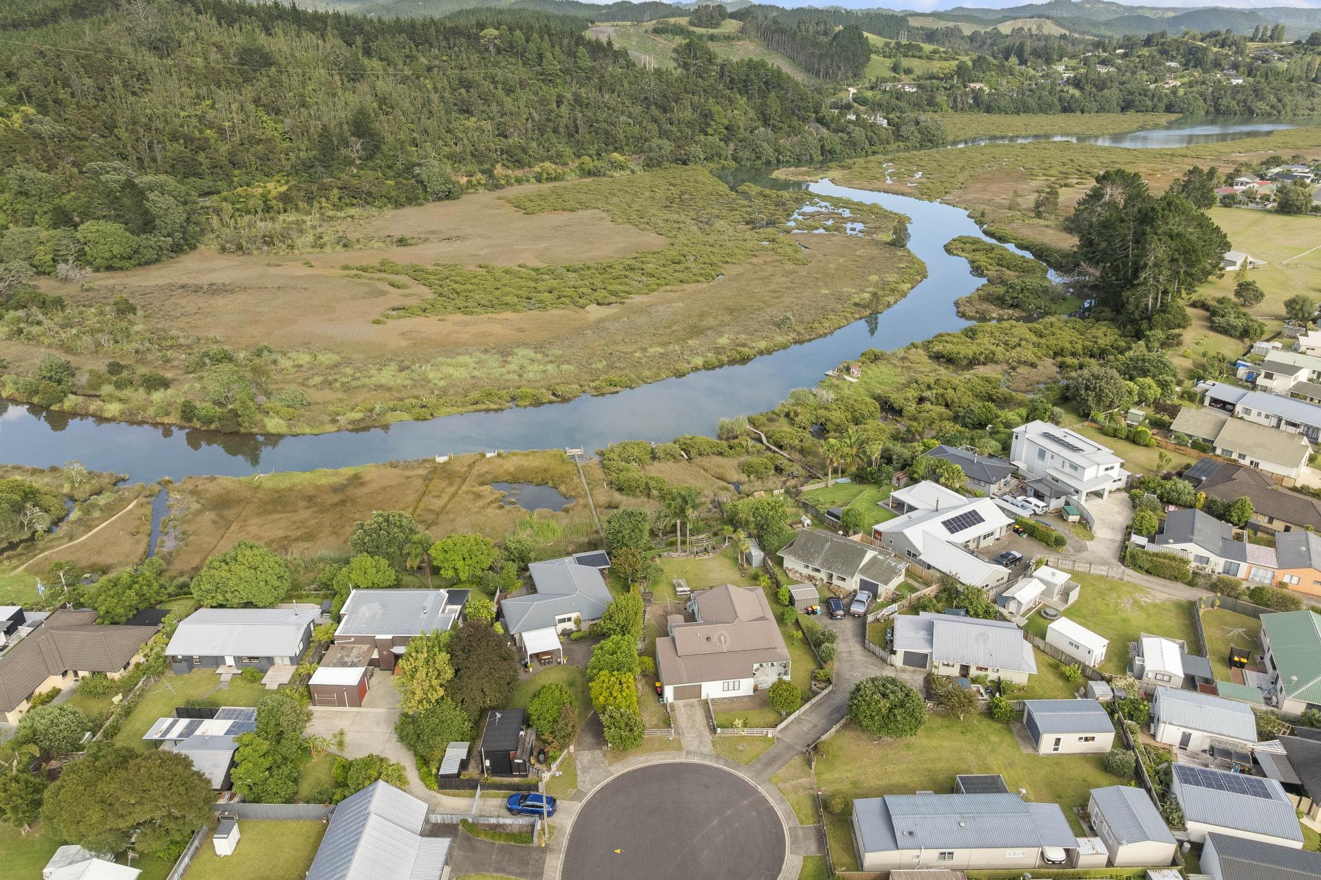 106 Whitby Place, Whangamata