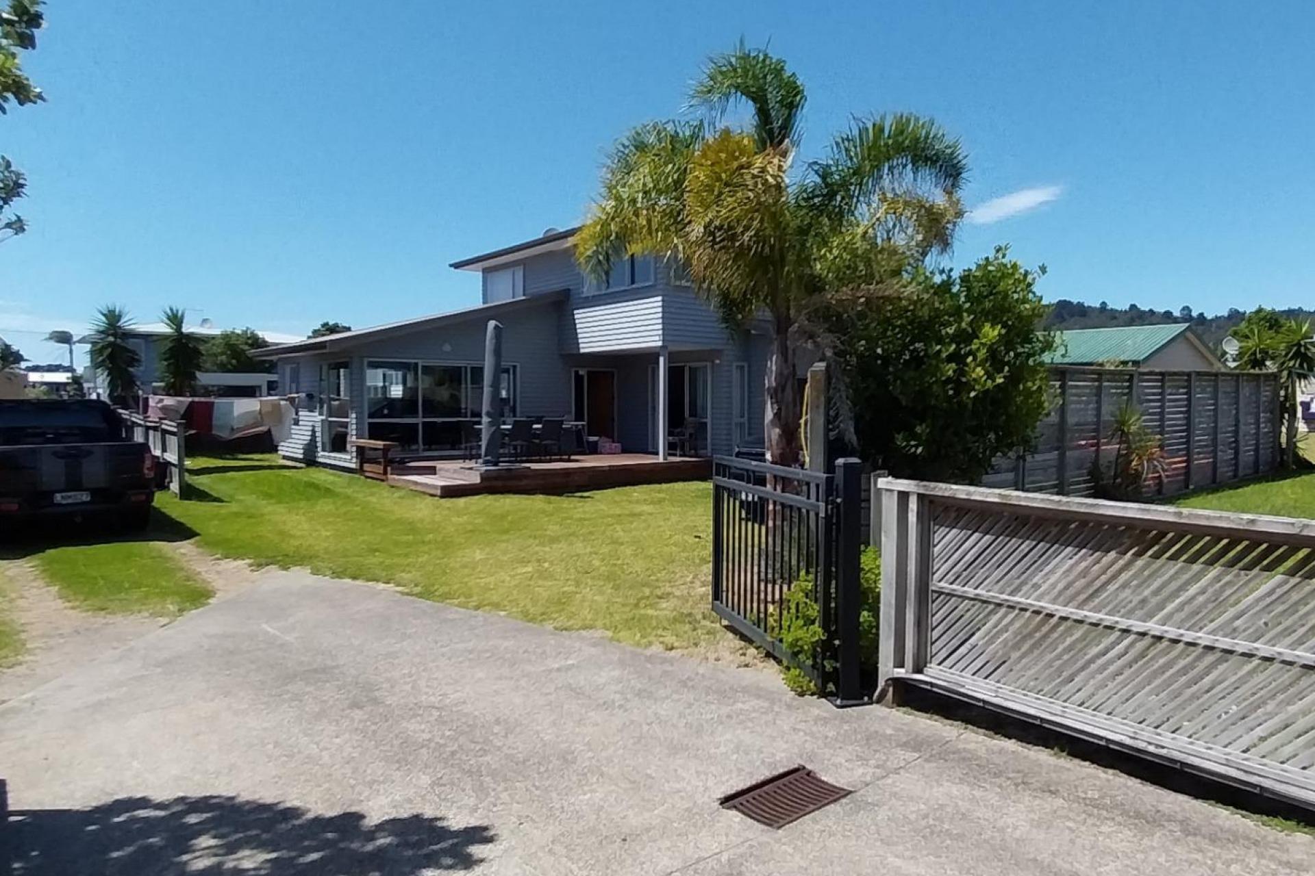 220B Given Avenue, Whangamata