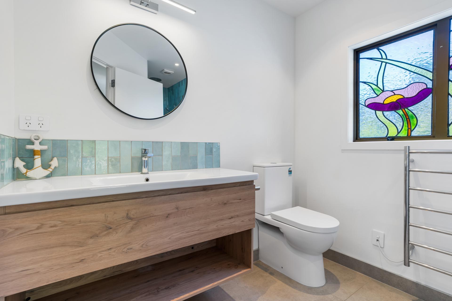 123 Park Avenue, Whangamata