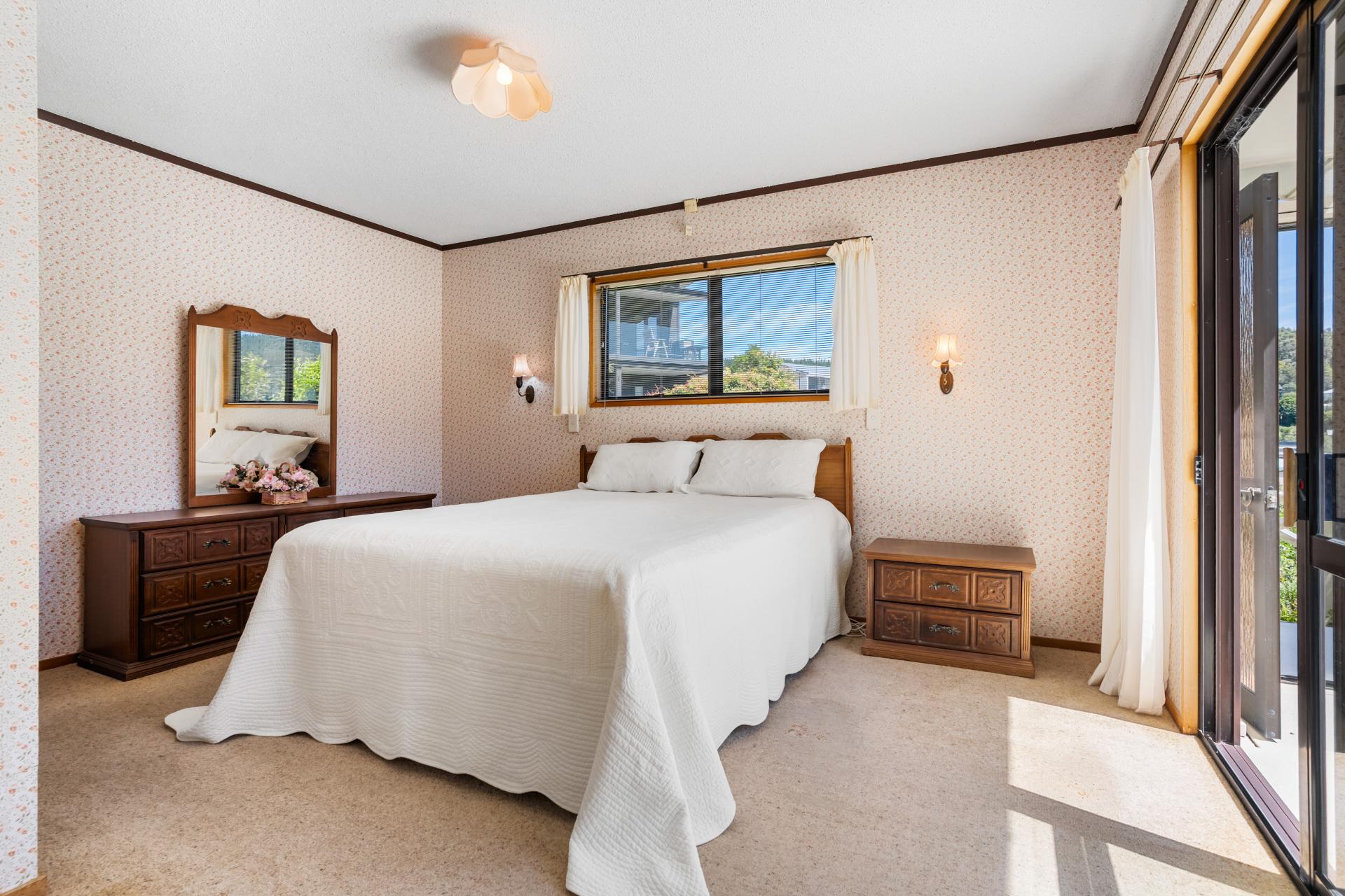 101 Titiro Place, Onemana