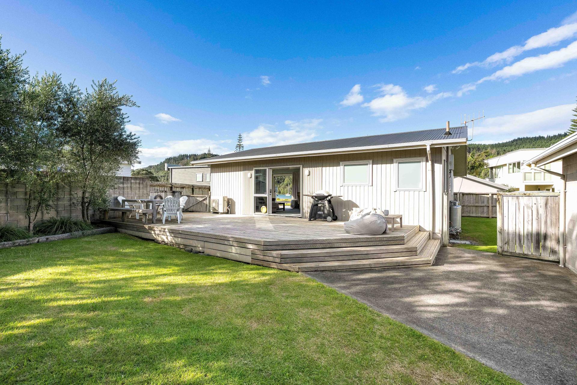 303B Beach Road, Whangamata