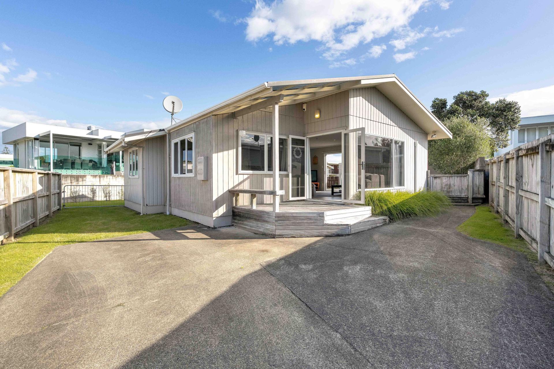 303B Beach Road, Whangamata