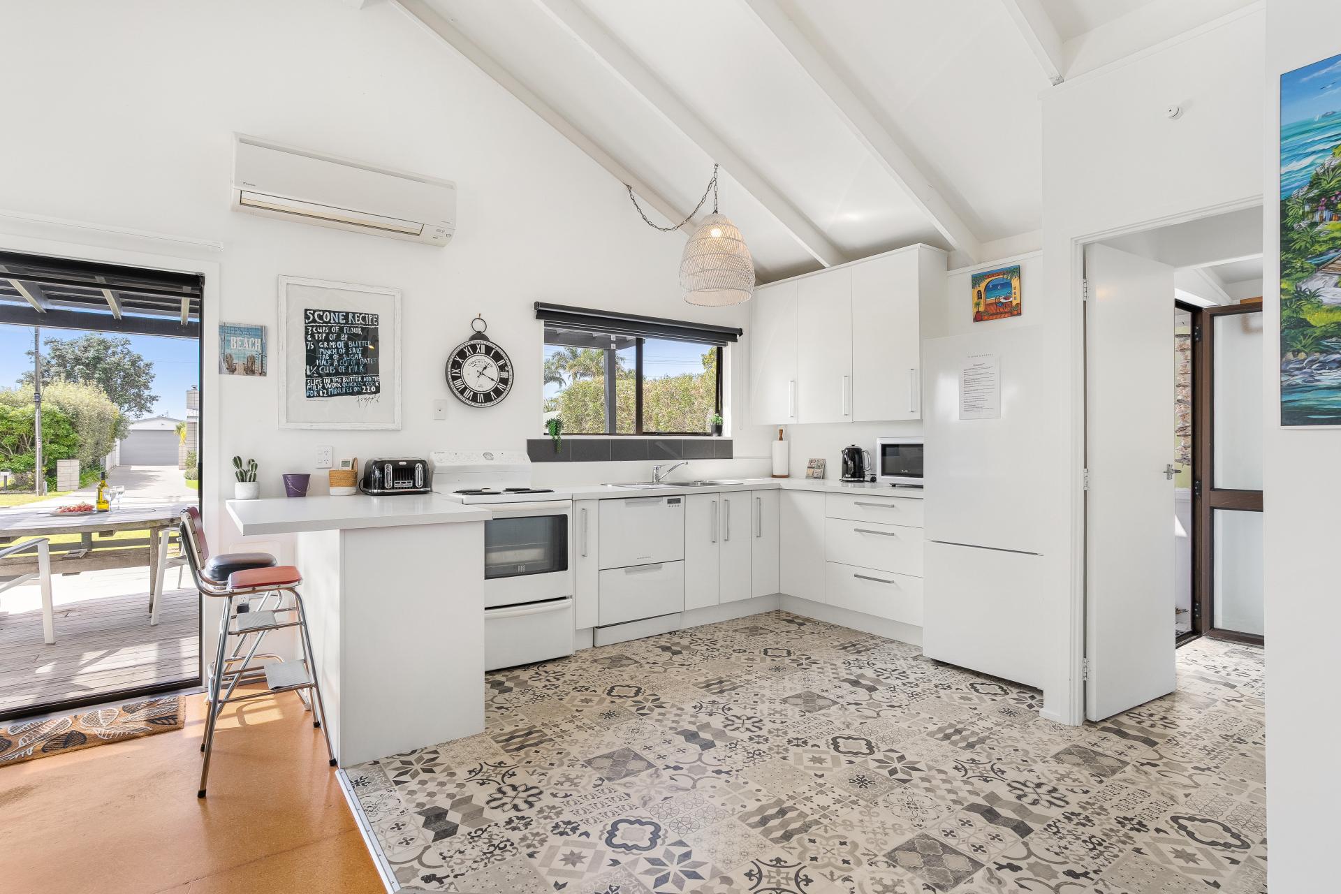 215A Kiwi Road, Whangamata