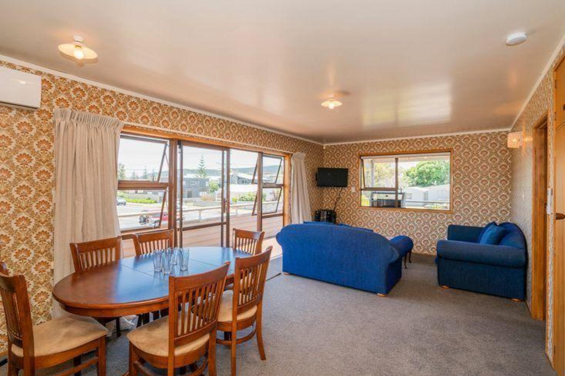 301 Ocean Road, Whangamata