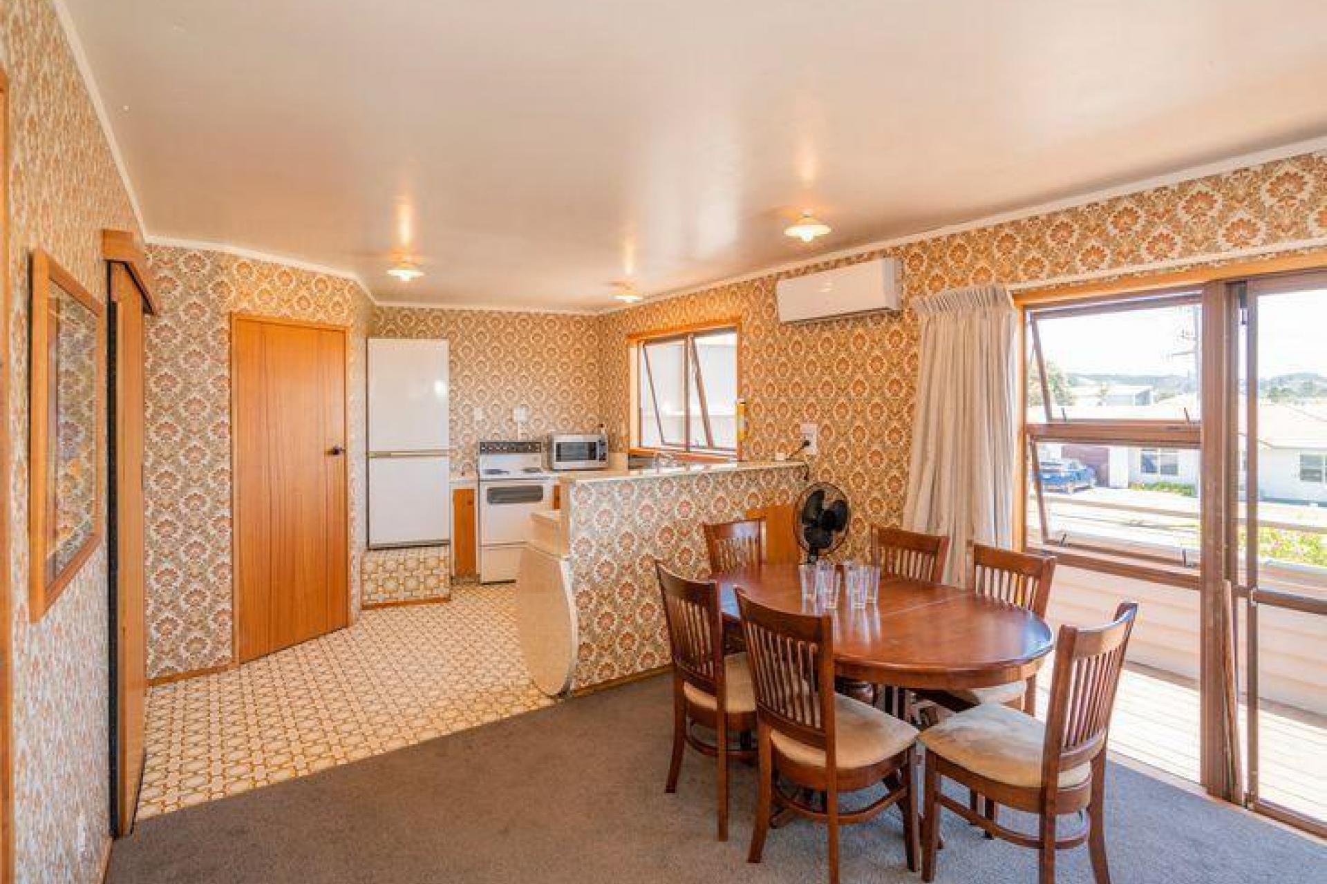 301 Ocean Road, Whangamata