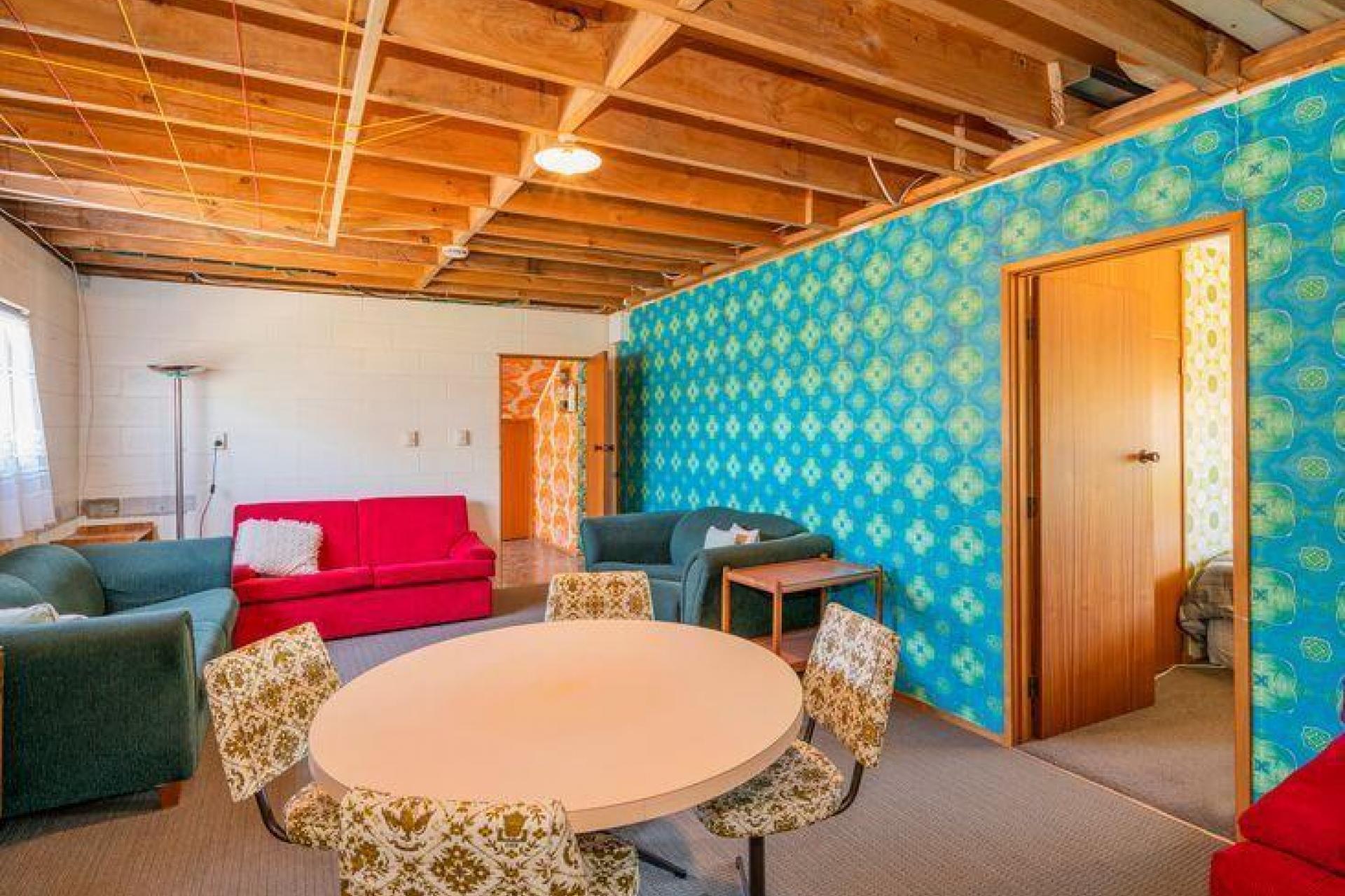 301 Ocean Road, Whangamata