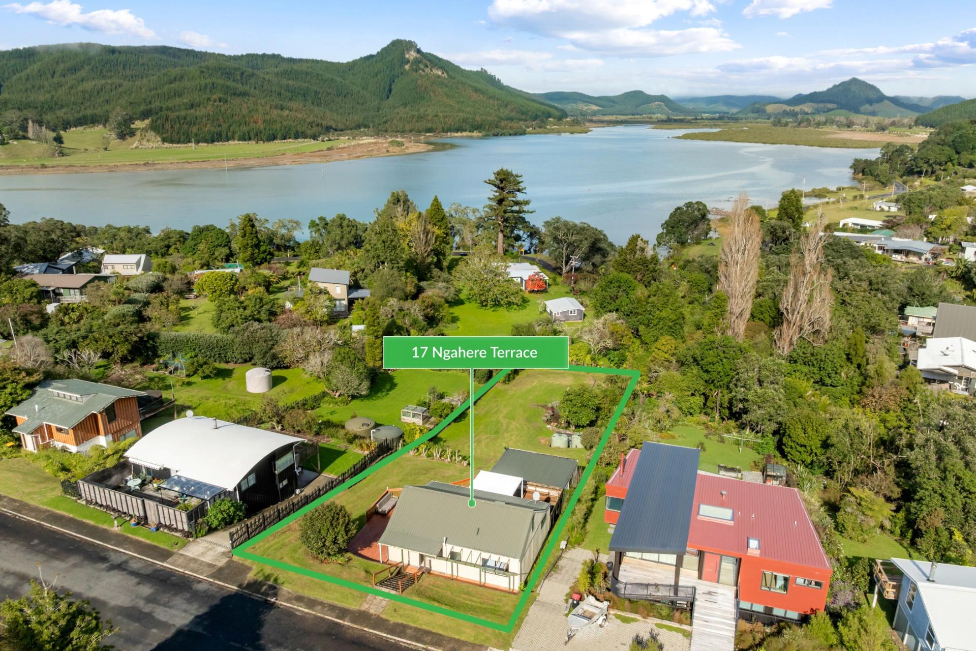 17 Ngahere Terrace, Opoutere