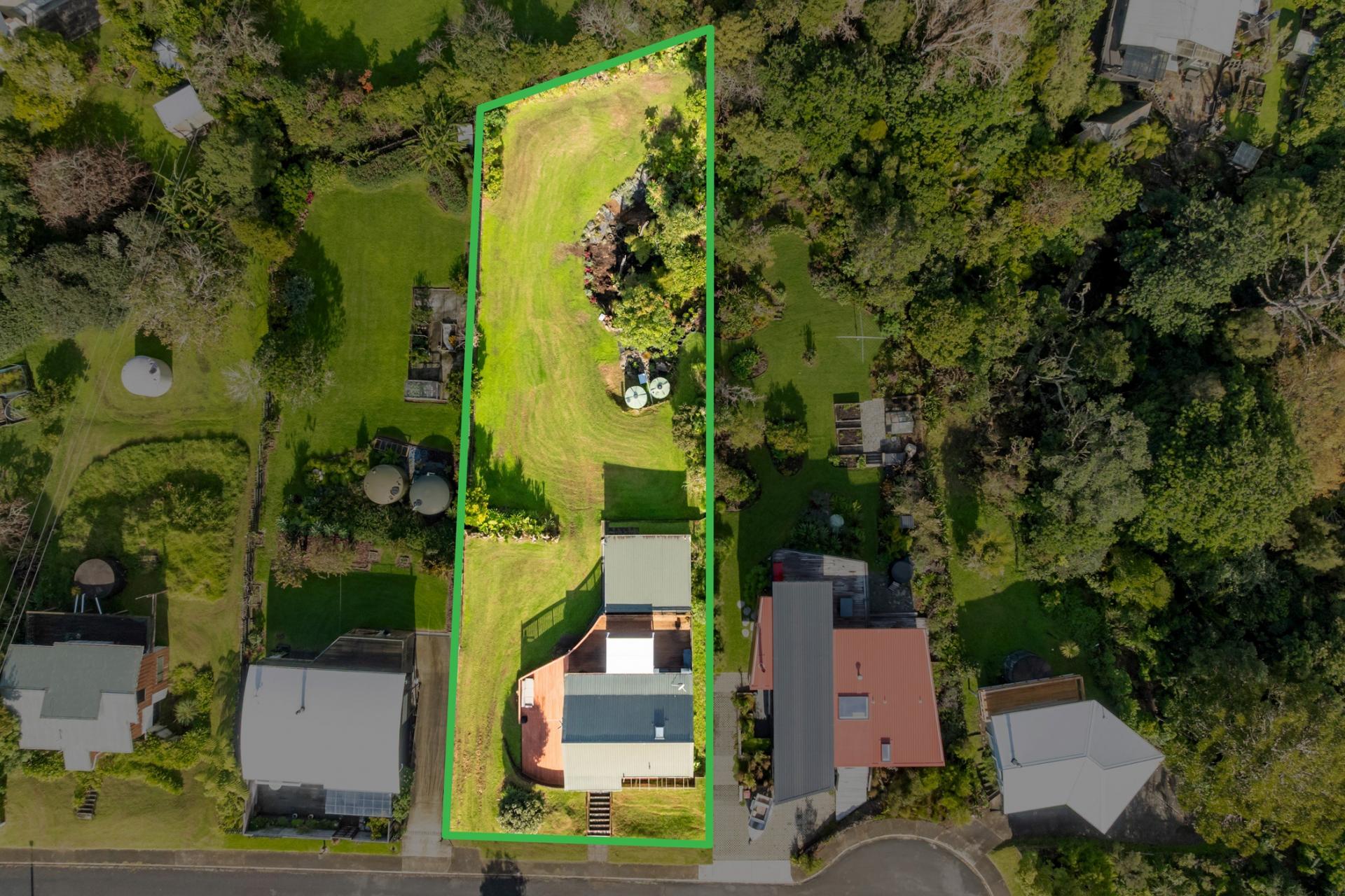 17 Ngahere Terrace, Opoutere