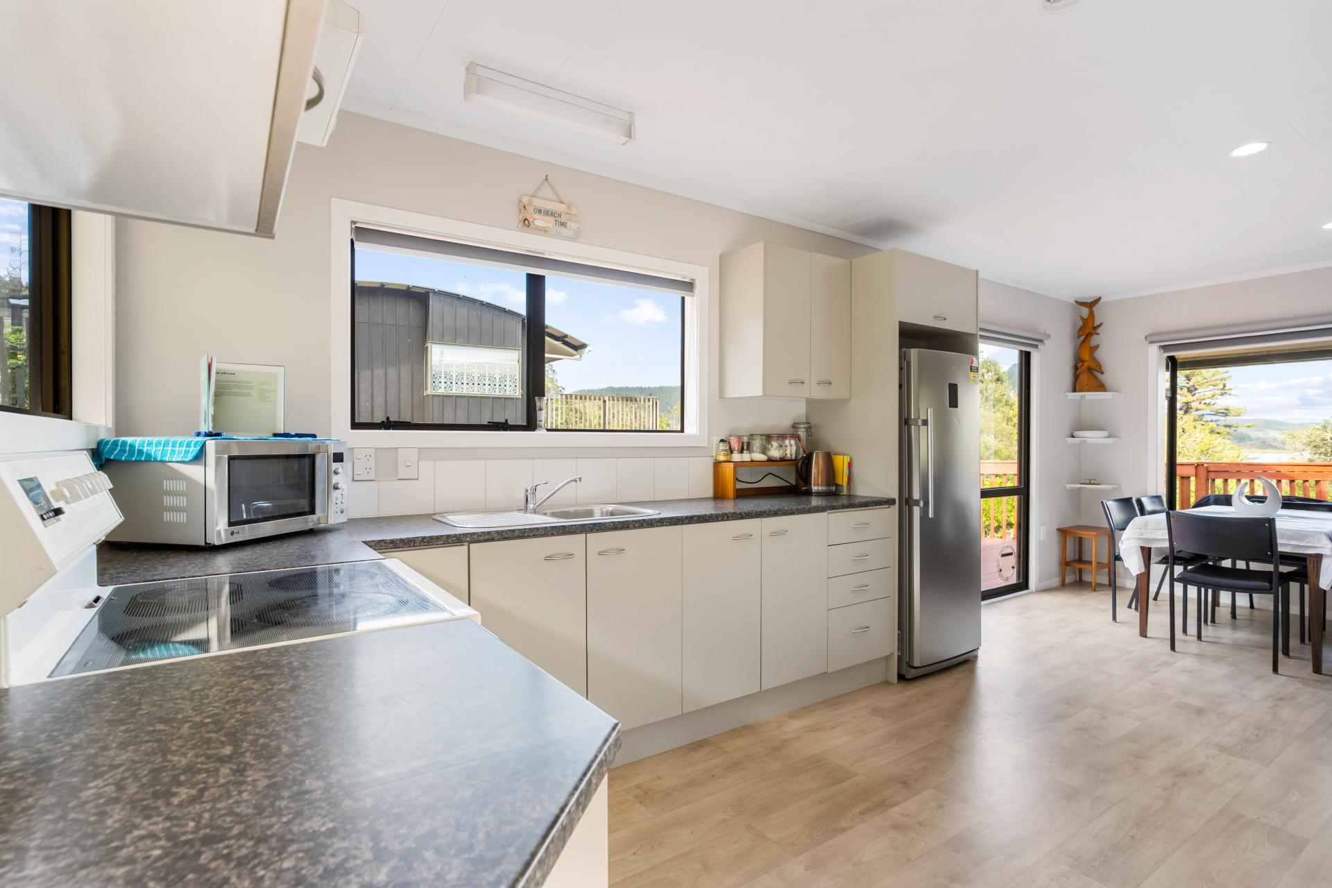 17 Ngahere Terrace, Opoutere