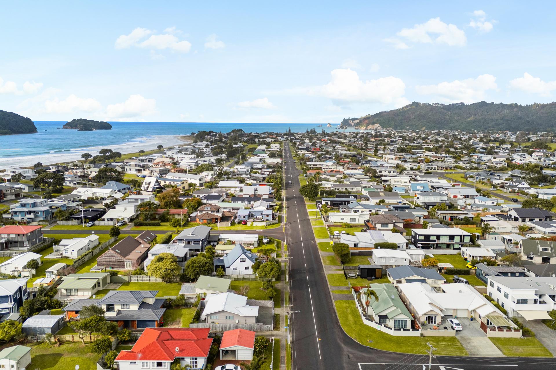 220A Ocean Road, Whangamata