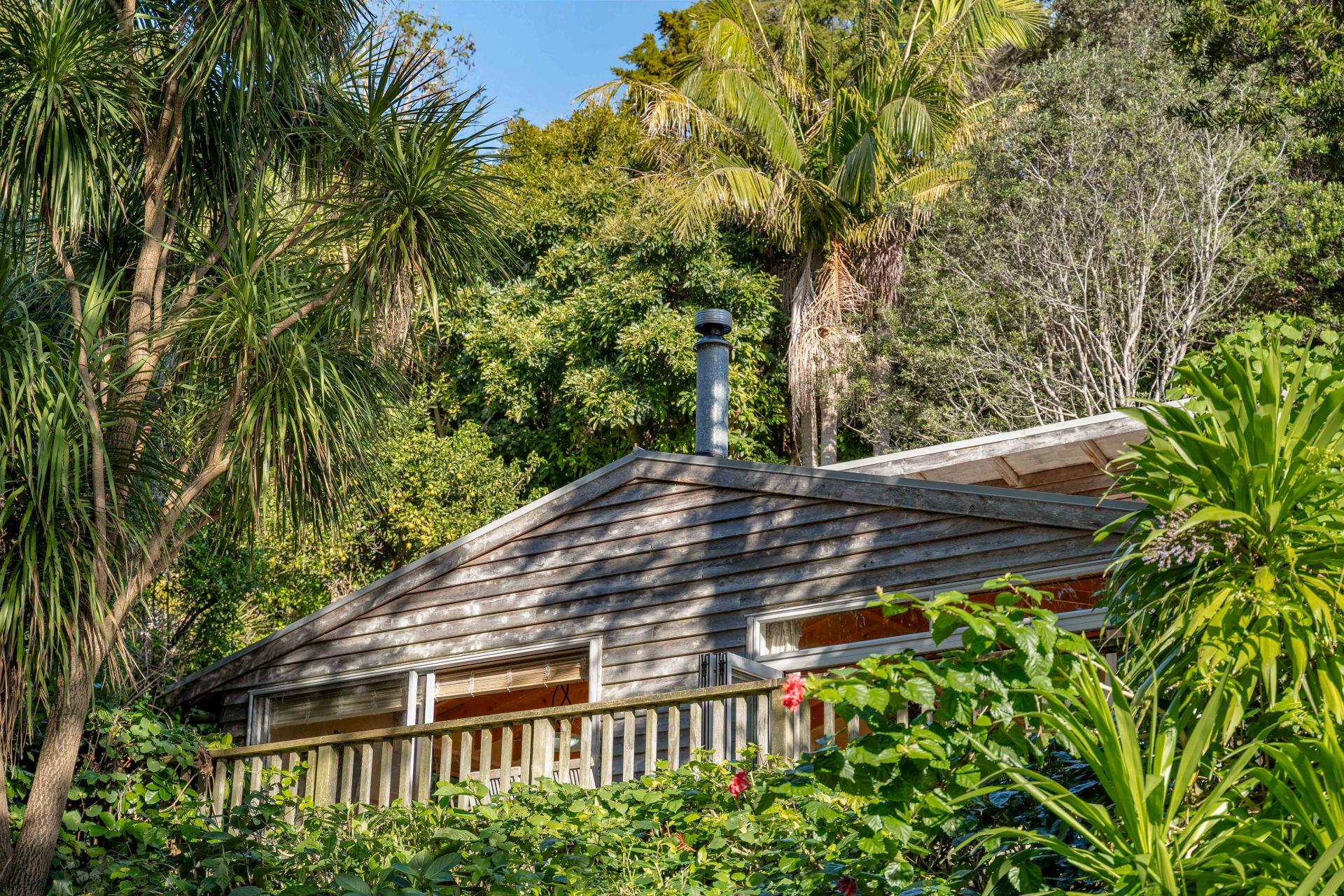122A Oratia Place, Onemana