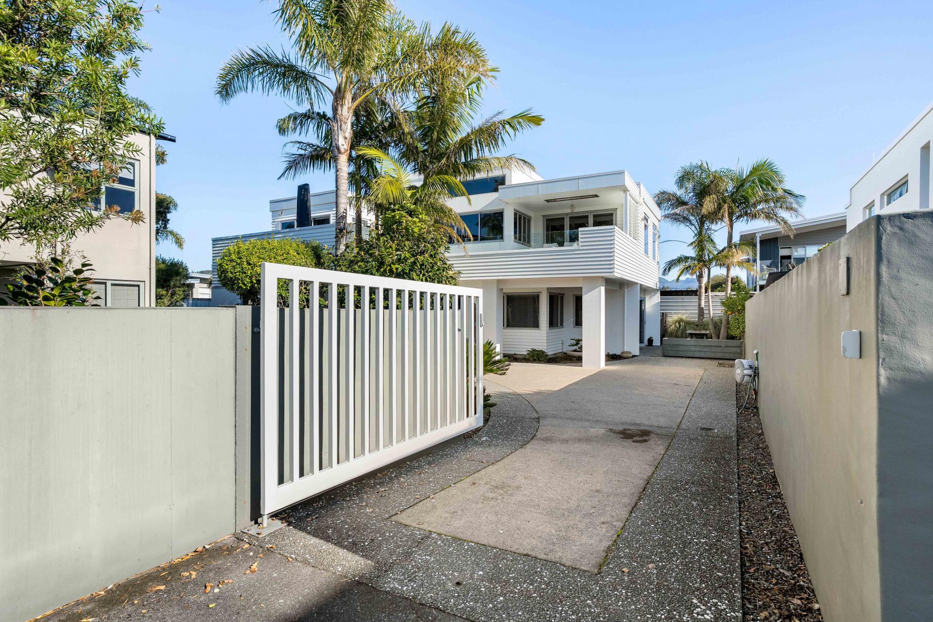 517B Ocean Road, Whangamata