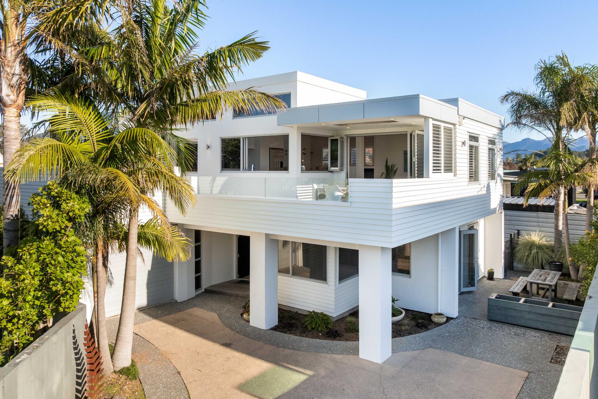 517B Ocean Road, Whangamata