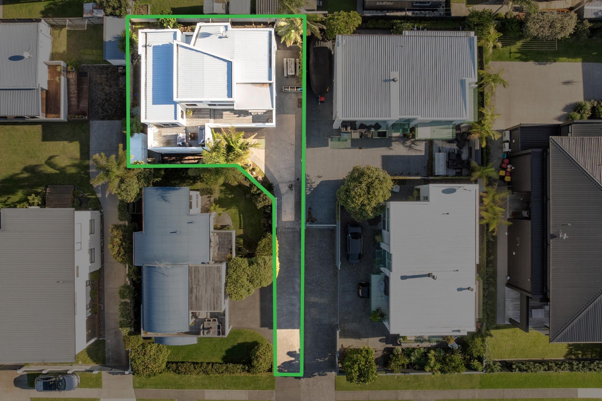 517B Ocean Road, Whangamata
