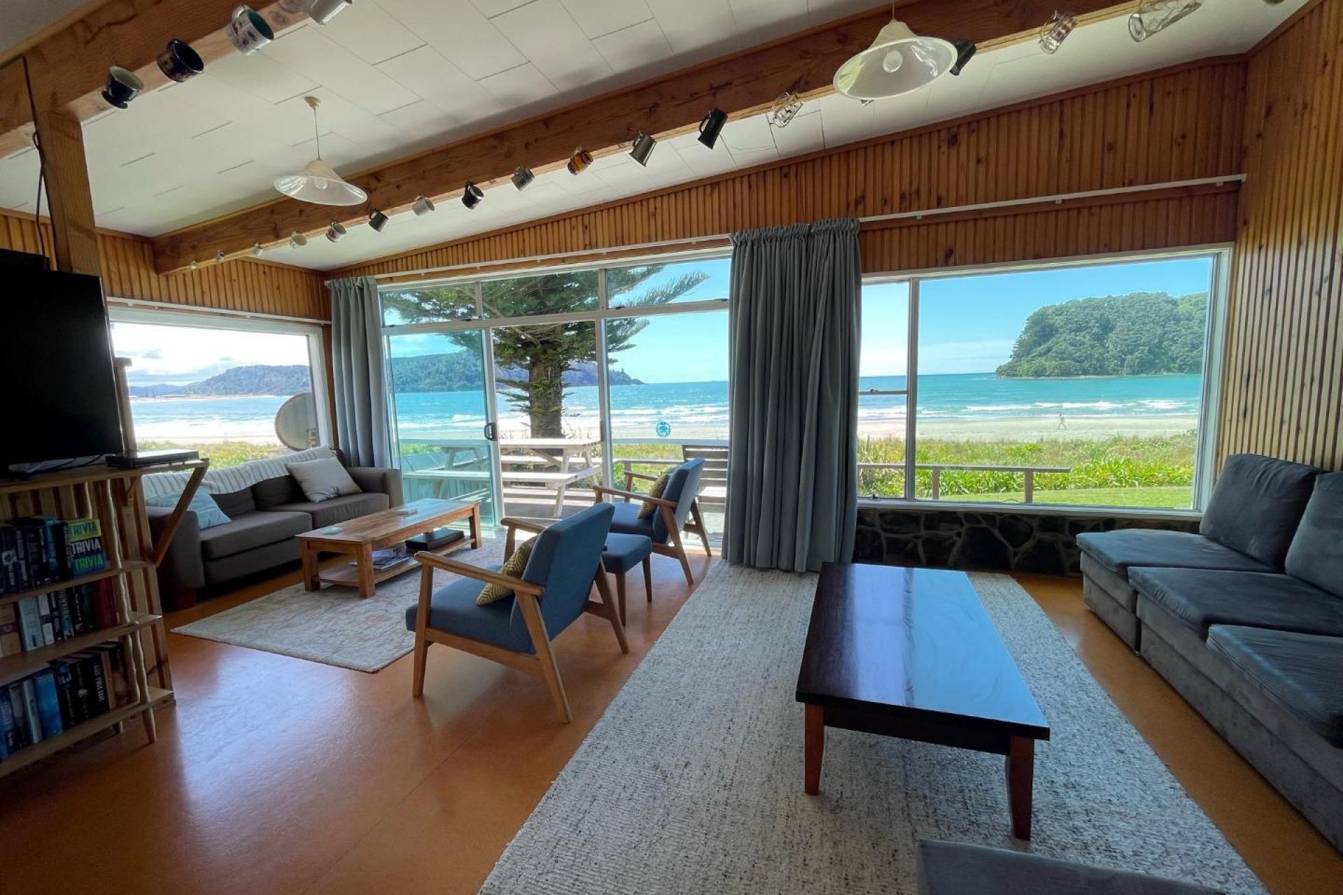 628 Ocean Road, Whangamata